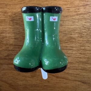 Nora Fleming Jumpin’ Puddles Green Rain Boots Mini